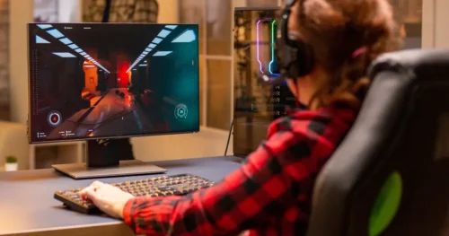 Extremists recruiting children through online gaming platforms like Roblox and Minecraft